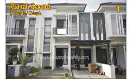 Dijual Rumah 2 Lantai Harga 700 Jt Lokasi di jl Nangka