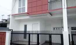 Rumah Baru 2 Lantai Exclusive di Jatiwaringin dekat Jalan Raya