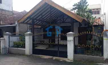 rumah kavling cihanjuang babut dekat ratu bakery