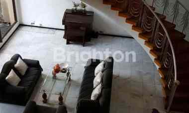 Rumah Kertajaya 2,5 Lantai 0 Jalan Area Komersil