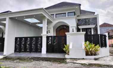 Rumah Klasik Sleman dekat Kampus UII Yogyakarta