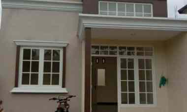 rumah konsep villa modern lokasi di malang