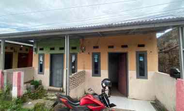 Rumah Dijual di Cimuncang