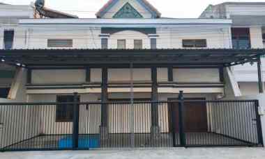 Rumah Kost Rungkut Mejoyo Selatan, Strategis