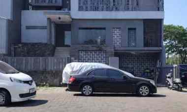 Kost Dijual di Waterfront Citraland, dekat Universitas Ciputra Surabaya, posisi tusuk sate