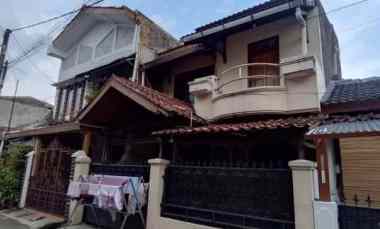 Rumah Kota Bandung Riung Cipamokolan Bandung
