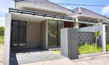 rumah limasan modern dekat rsud prambanan sleman