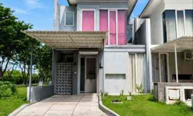 Rumah Long Beach, Pakuwon City - Strategis - Siap Huni