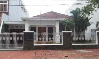 rumah luas 513m 4 1kt cempaka putih jakarta pusat