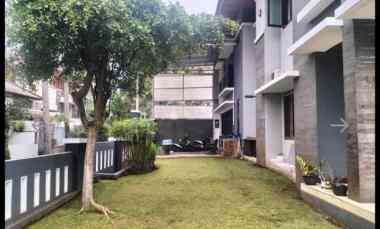 Rumah Luas di Gegerkalong Posisi Hook