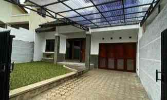 Rumah Luas Siap Huni di Pondok Hijau Setiabudi Bandung