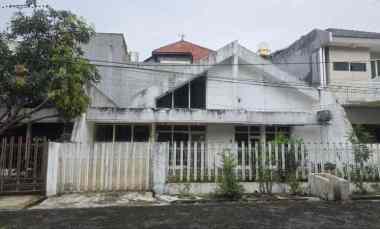 Rumah Manyar Kertoadi STRATEGIS, GARASI, Carport