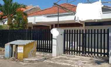 Rumah Manyar Kertoarjo, Strategis