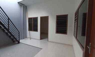 Rumah Manyar Tirtoyoso Selatan