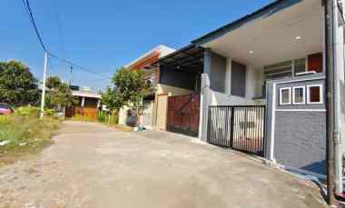 rumah medokan rungkut surabaya 2 lantai dekat merr upn