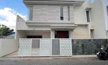 Rumah Mewah 2 Lantai dekat Sindu Kusuma Edupark SKE