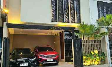 rumah mewah 2 lantai full furnished di ngemplak sleman