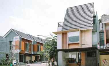 Rumah Mewah 3 Lantai tanpa Dp dekat Toll Bsd Serpong