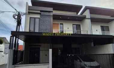 Rumah Mewah dalam Komplek Sidoarum dekat Jalan Godean