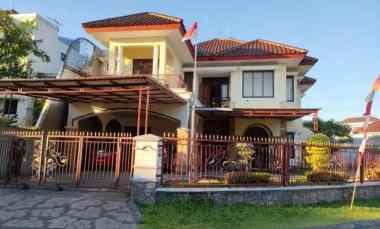 rumah mewah di komplek villa bukit mas monaco surabaya