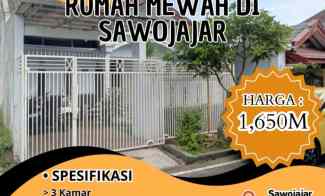 rumah mewah di sawojajar