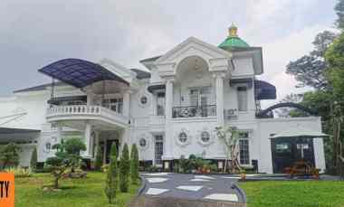 rumah mewah full furnished legenda wisata cibubur