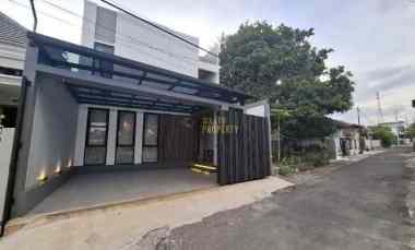 Rumah Mewah Furnished dekat Kampus Ui Jogja Jakal