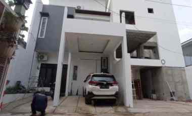 Rumah Mewah Galaxy Bekasi Akses Mobil Shm