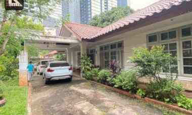 Rumah Mewah Klasik di Area Premium SCBD, Kebayoran Baru