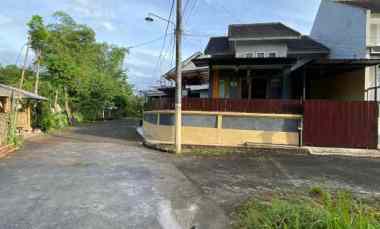 Rumah Mewah Siap Huni Belakang Kampus Unmer