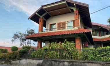 Rumah Mewah View Cantik Srondol Semarang