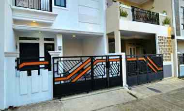 Rumah Minimalis 2 Lantai Siap Huni di Mampang Depok