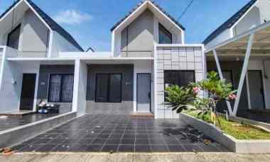 Rumah Dijual di Ciampaeun