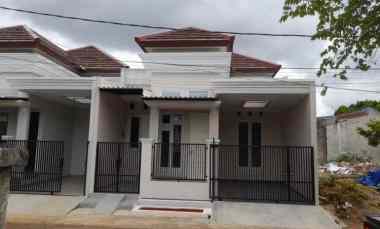 Rumah Minimalis Klasik Bangunan Baru di Gunung Sindur