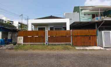 Rumah Minimalis Posisi Hook Lokasi Sulfat