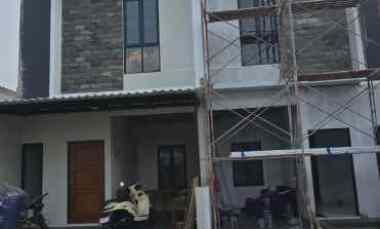 rumah minimalis siap huni jakarta timur