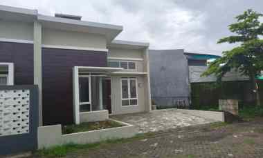 rumah modern 1 lantai dekat unikama