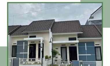 Rumah Modern dalam Perumahan Kota Malang