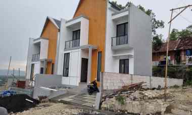 rumah modern dengan view cantik di sleman barat