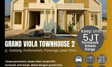 rumah modern di kota ponorogo