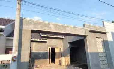 rumah modern strategis weleri kendal