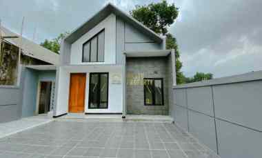 Rumah Modern Tanah Luas di Ngaglik 600 jutaan