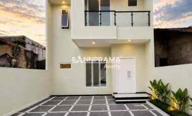 Rumah Modern Tropis di Mampang Depok
