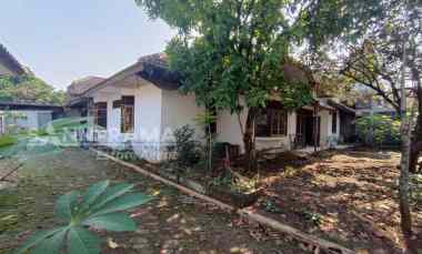 Rumah Murah dengan Tanah Luas di Sawangan Permai Depok