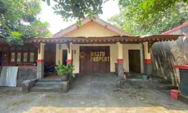 Rumah Murah, Dijual Full Perabot Tanah Luas di Kalasan