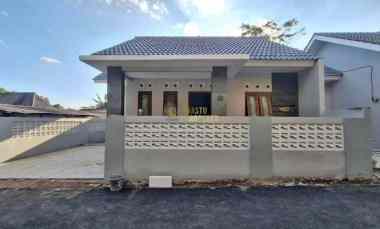 Rumah Murah, Siap Huni, dekat Fasilitas Umum