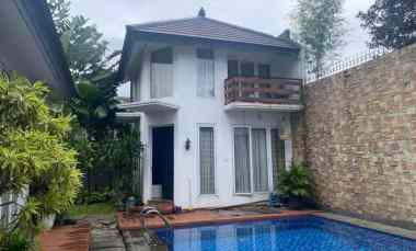 rumah nyaman di dalam perumahan bintaro sektor 9
