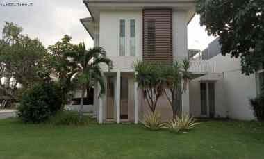 Rumah Pakuwon City East Coast Park, Strategis, Murah