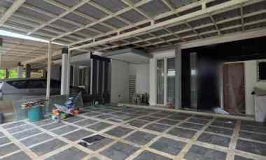 Rumah Pakuwon Indah Mansion Siap Huni