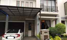 Rumah Cantik Beserta Isinya di Town House Pasadenia Residence